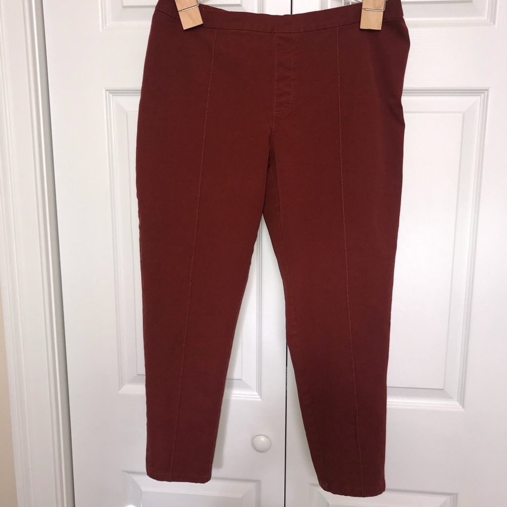Isaac Mizrahi Burnt Orange Crop Pants. Size 16W